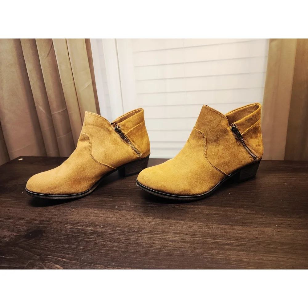Sun + Stone Micro Suede Double Zipper Booties Boots Sz 8.5 WIDE Caramel Brown